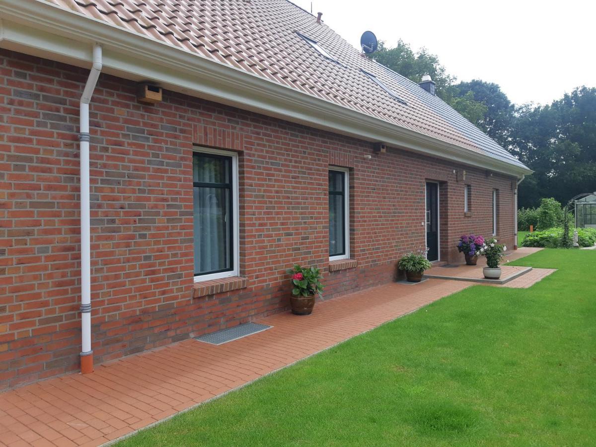 Ferien Wohnung Ellis Rhauderfehn Buitenkant foto